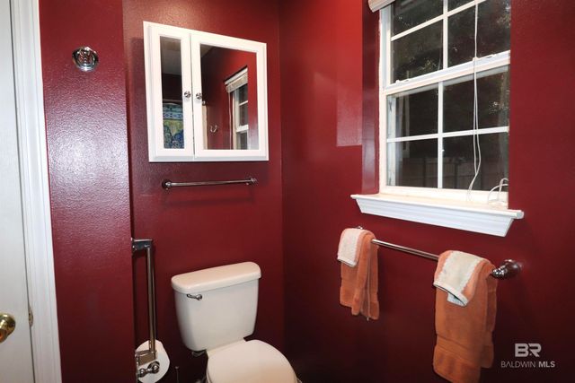 33621 Rosalia Avenue, Lillian, AL 36549