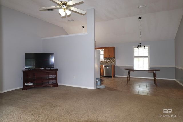 33621 Rosalia Avenue, Lillian, AL 36549