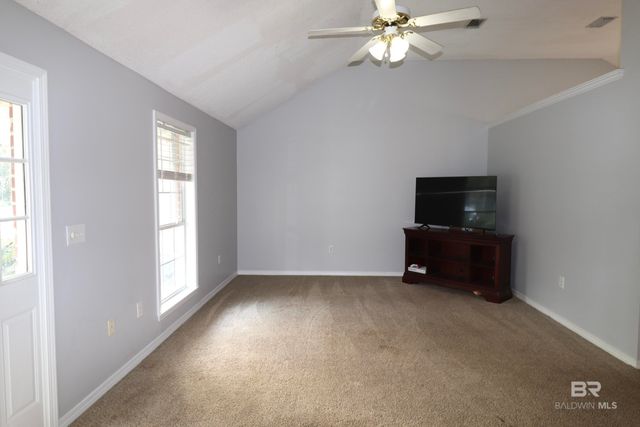 33621 Rosalia Avenue, Lillian, AL 36549