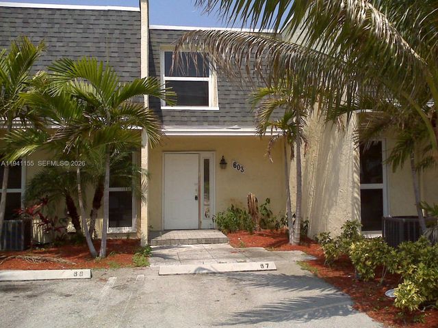603 SW 1st Ct 603, Boynton Beach, FL 33435
