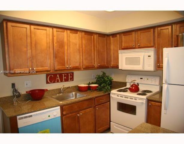 603 SW 1st Ct 603, Boynton Beach, FL 33435