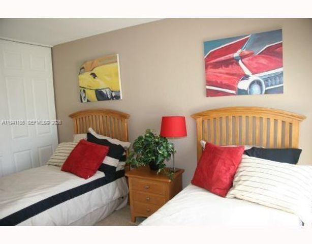 603 SW 1st Ct 603, Boynton Beach, FL 33435