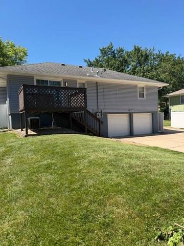 15218 E 33rd Street S, Independence, MO 64055