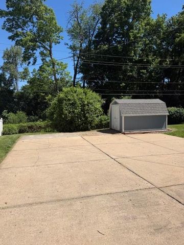 15218 E 33rd Street S, Independence, MO 64055