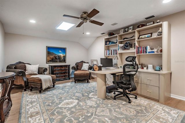 18707 PEPPER PIKE, Lutz, FL 33558