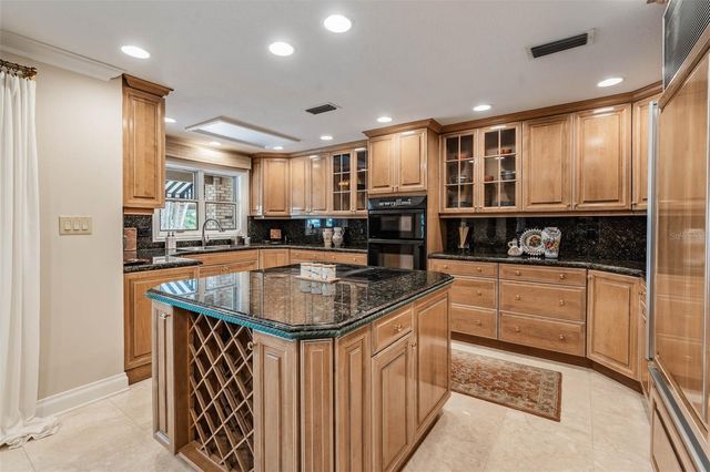 18707 PEPPER PIKE, Lutz, FL 33558