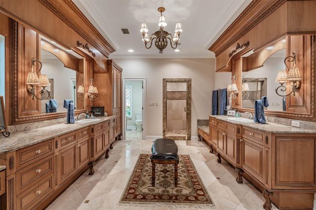 18707 PEPPER PIKE, Lutz, FL 33558