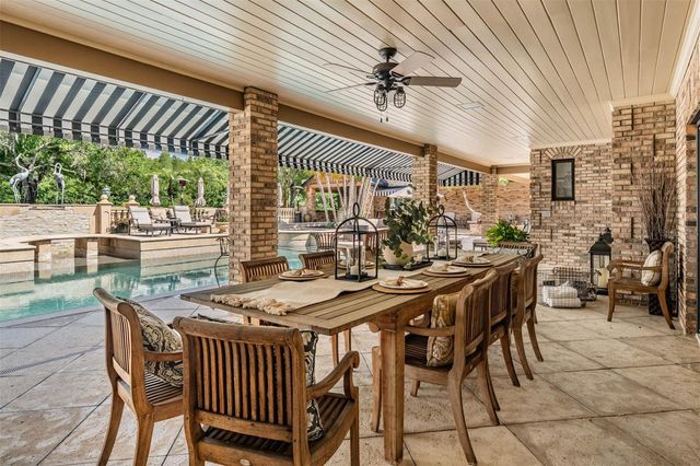 18707 PEPPER PIKE, Lutz, FL 33558