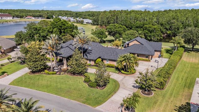 18707 PEPPER PIKE, Lutz, FL 33558