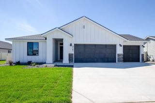 9161 W White Jasmine Ct, Nampa, ID 83687