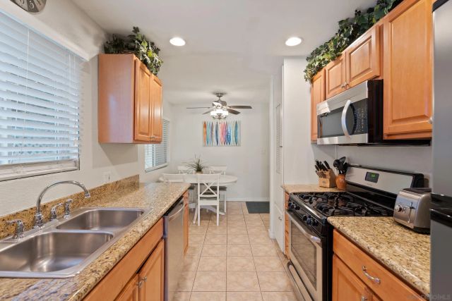 645 Loring, San Diego, CA 92109