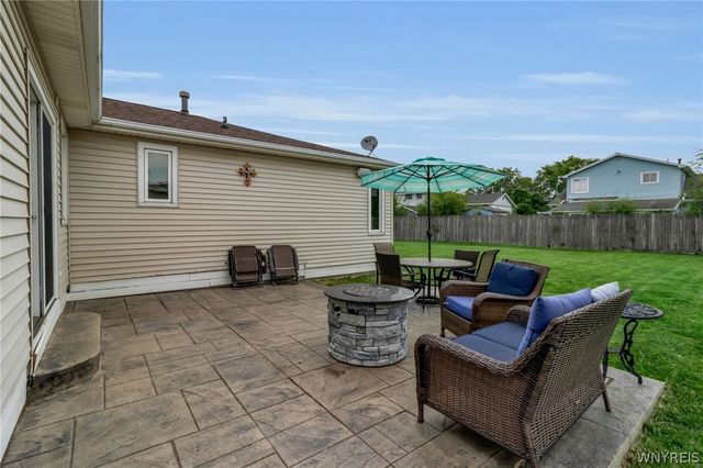 68 Beaumont Drive, Amherst, NY 14228
