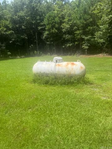 2073 N 9th Street, Felsenthal, AR 71747