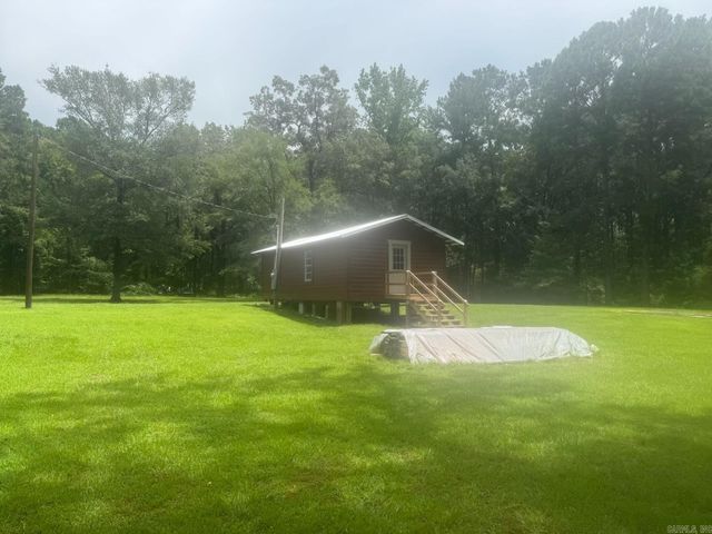 2073 N 9th Street, Felsenthal, AR 71747