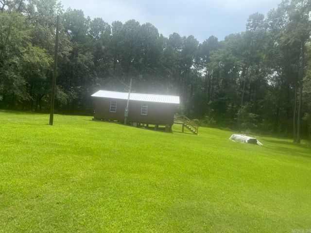 2073 N 9th Street, Felsenthal, AR 71747