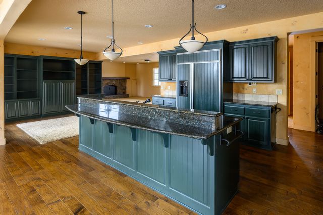 7915 NW Grubstake Way, Redmond, OR 97756