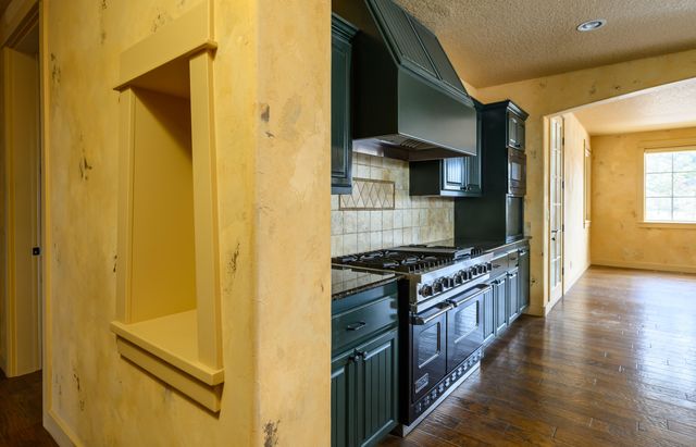 7915 NW Grubstake Way, Redmond, OR 97756