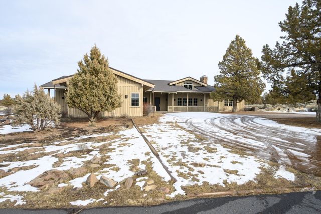 7915 NW Grubstake Way, Redmond, OR 97756