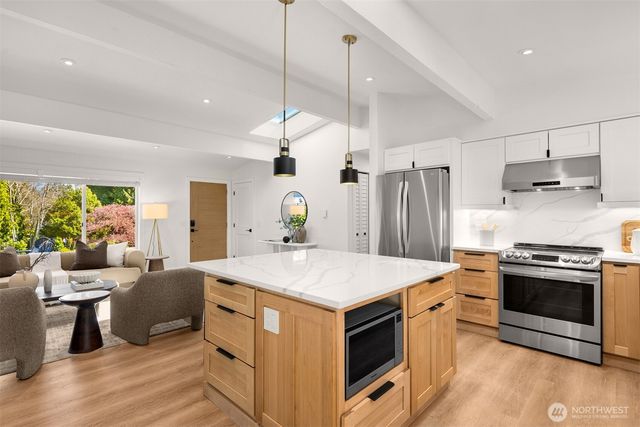1513 3rd Place, Kirkland, WA 98033