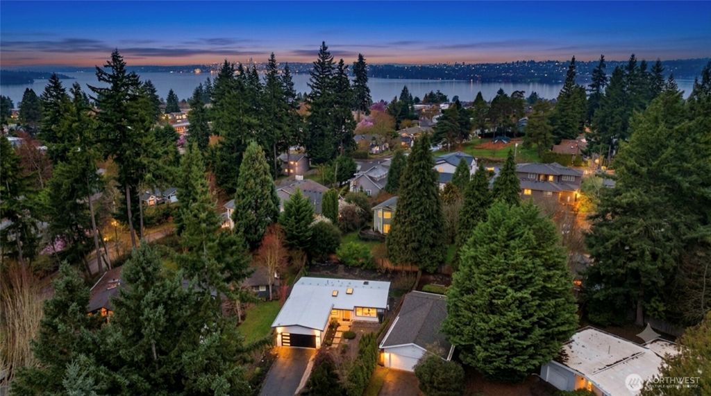 1513 3rd Place, Kirkland, WA 98033