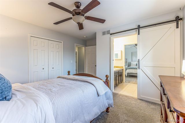 1012 Paddock Lane, South Lyon, MI 48178