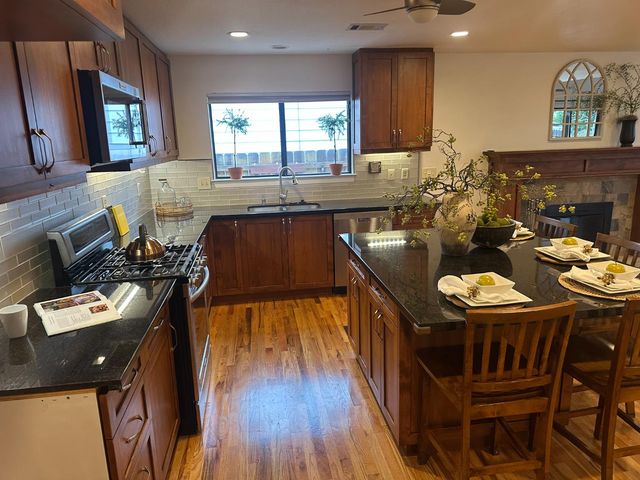 2013 Jerry Ln, Lodi, CA 95242