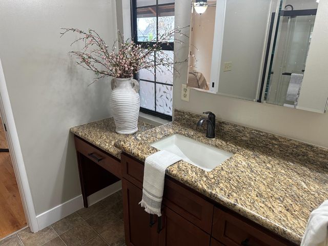 2013 Jerry Ln, Lodi, CA 95242