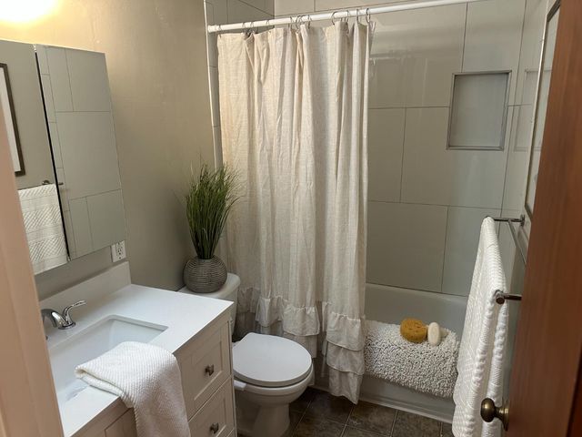 2013 Jerry Ln, Lodi, CA 95242