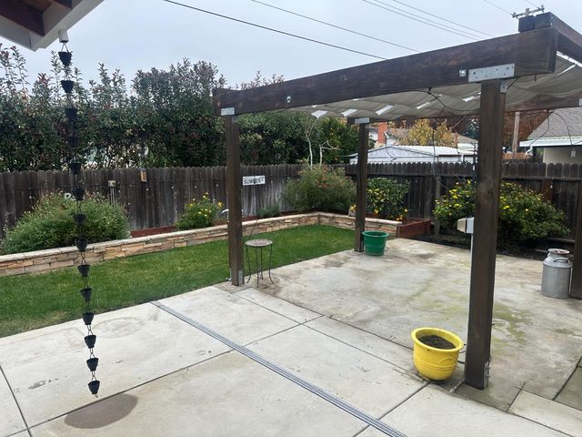 2013 Jerry Ln, Lodi, CA 95242