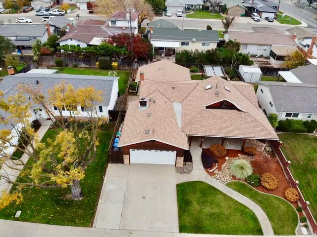 2013 Jerry Ln, Lodi, CA 95242