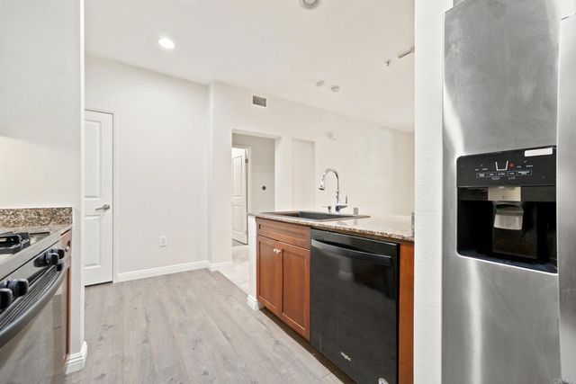 2219 Scholarship, Irvine, CA 92612