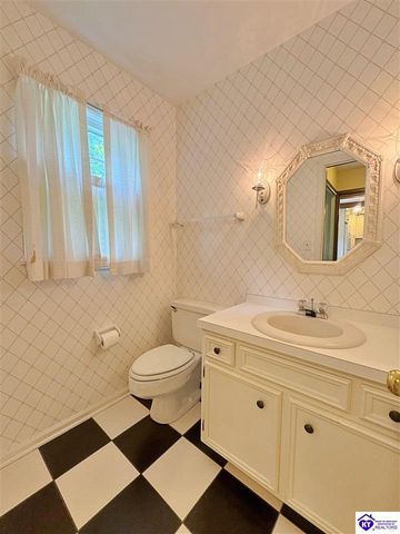 717 Sunrise Lane, Elizabethtown, KY 42701