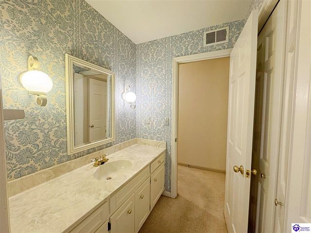 717 Sunrise Lane, Elizabethtown, KY 42701