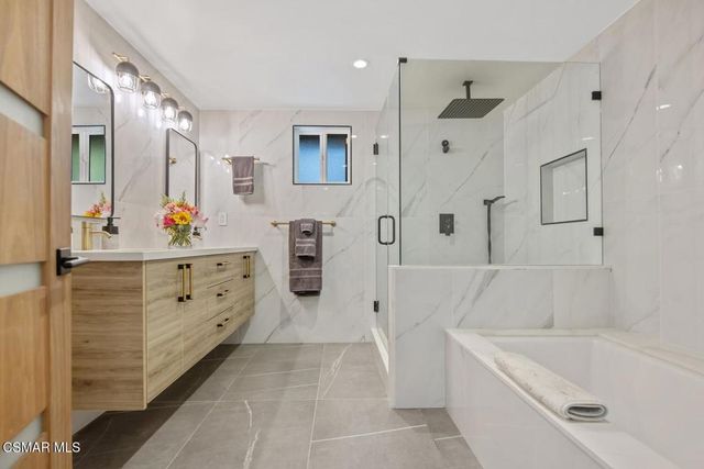 4430 Natoma Avenue, Woodland Hills, CA 91364