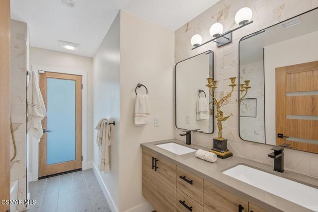 4430 Natoma Avenue, Woodland Hills, CA 91364