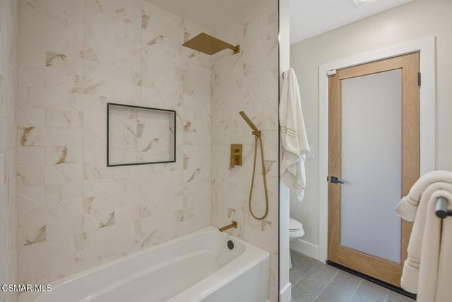 4430 Natoma Avenue, Woodland Hills, CA 91364