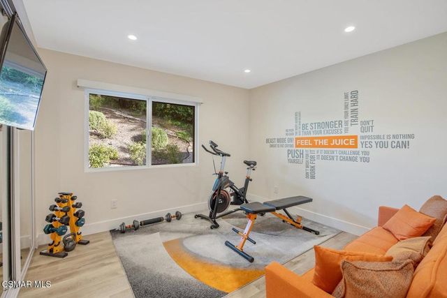 4430 Natoma Avenue, Woodland Hills, CA 91364