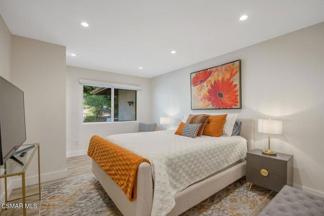 4430 Natoma Avenue, Woodland Hills, CA 91364