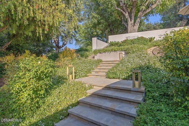 4430 Natoma Avenue, Woodland Hills, CA 91364