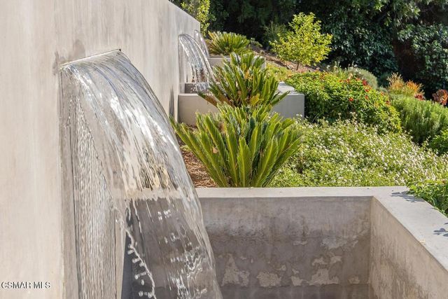 4430 Natoma Avenue, Woodland Hills, CA 91364