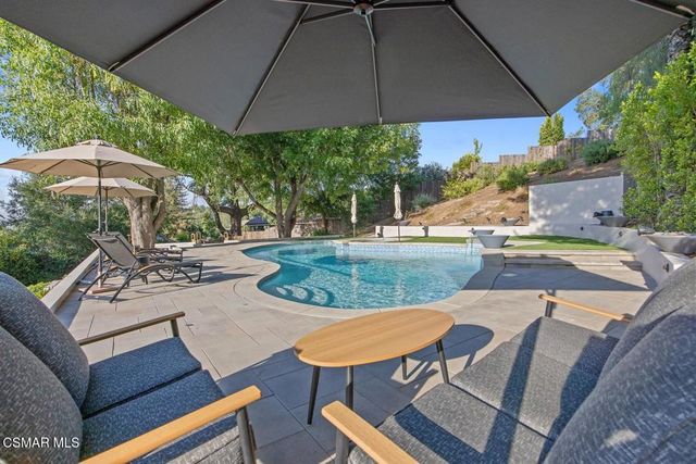 4430 Natoma Avenue, Woodland Hills, CA 91364