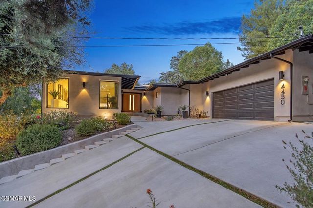 4430 Natoma Avenue, Woodland Hills, CA 91364