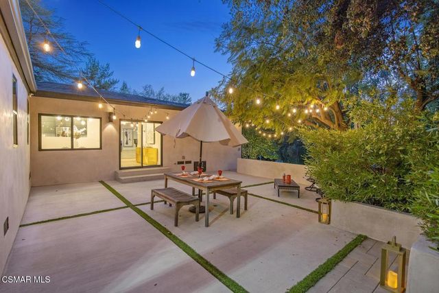 4430 Natoma Avenue, Woodland Hills, CA 91364
