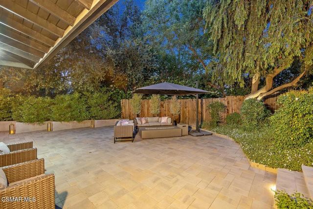 4430 Natoma Avenue, Woodland Hills, CA 91364