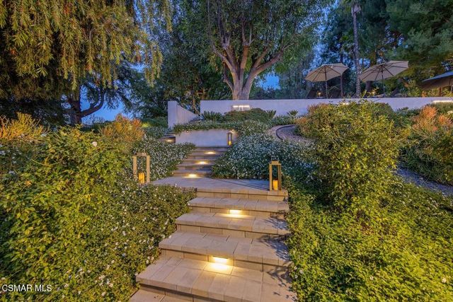 4430 Natoma Avenue, Woodland Hills, CA 91364