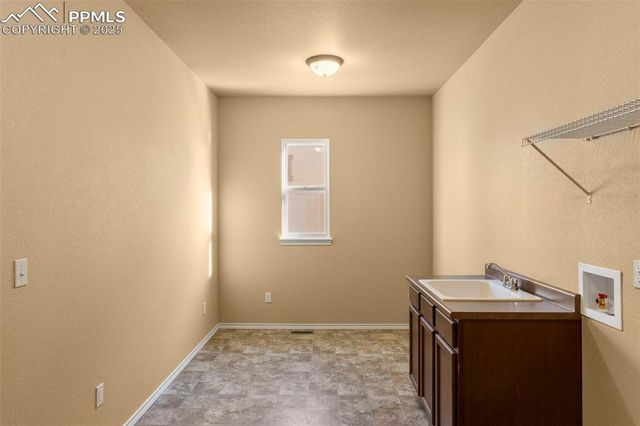 1475 Symphony Heights, Monument, CO 80132