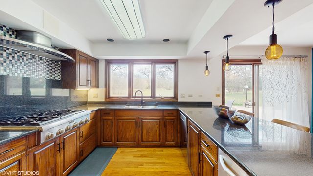 84 Graymoor Lane, Olympia Fields, IL 60461