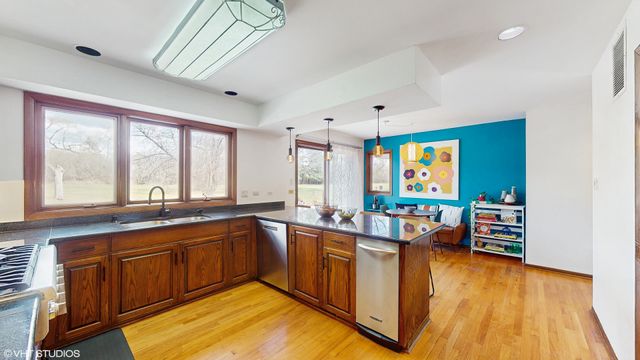 84 Graymoor Lane, Olympia Fields, IL 60461