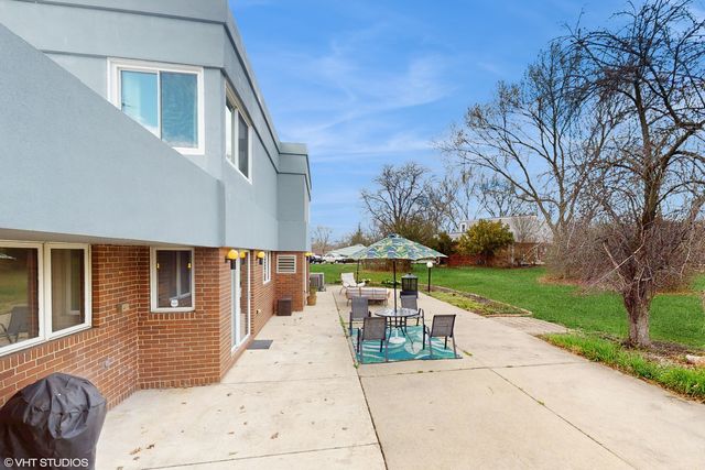 84 Graymoor Lane, Olympia Fields, IL 60461