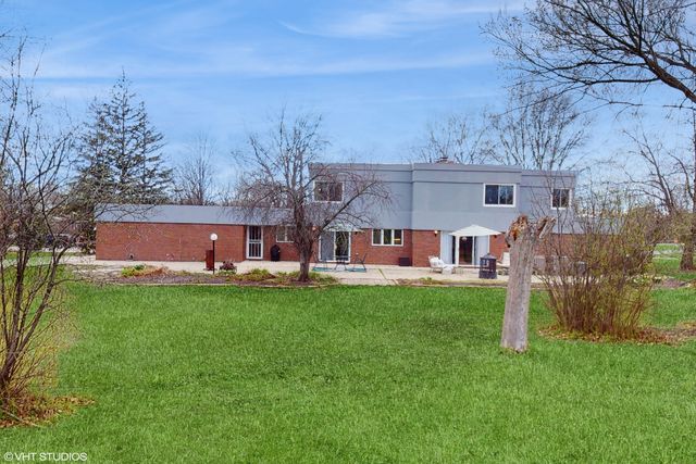 84 Graymoor Lane, Olympia Fields, IL 60461